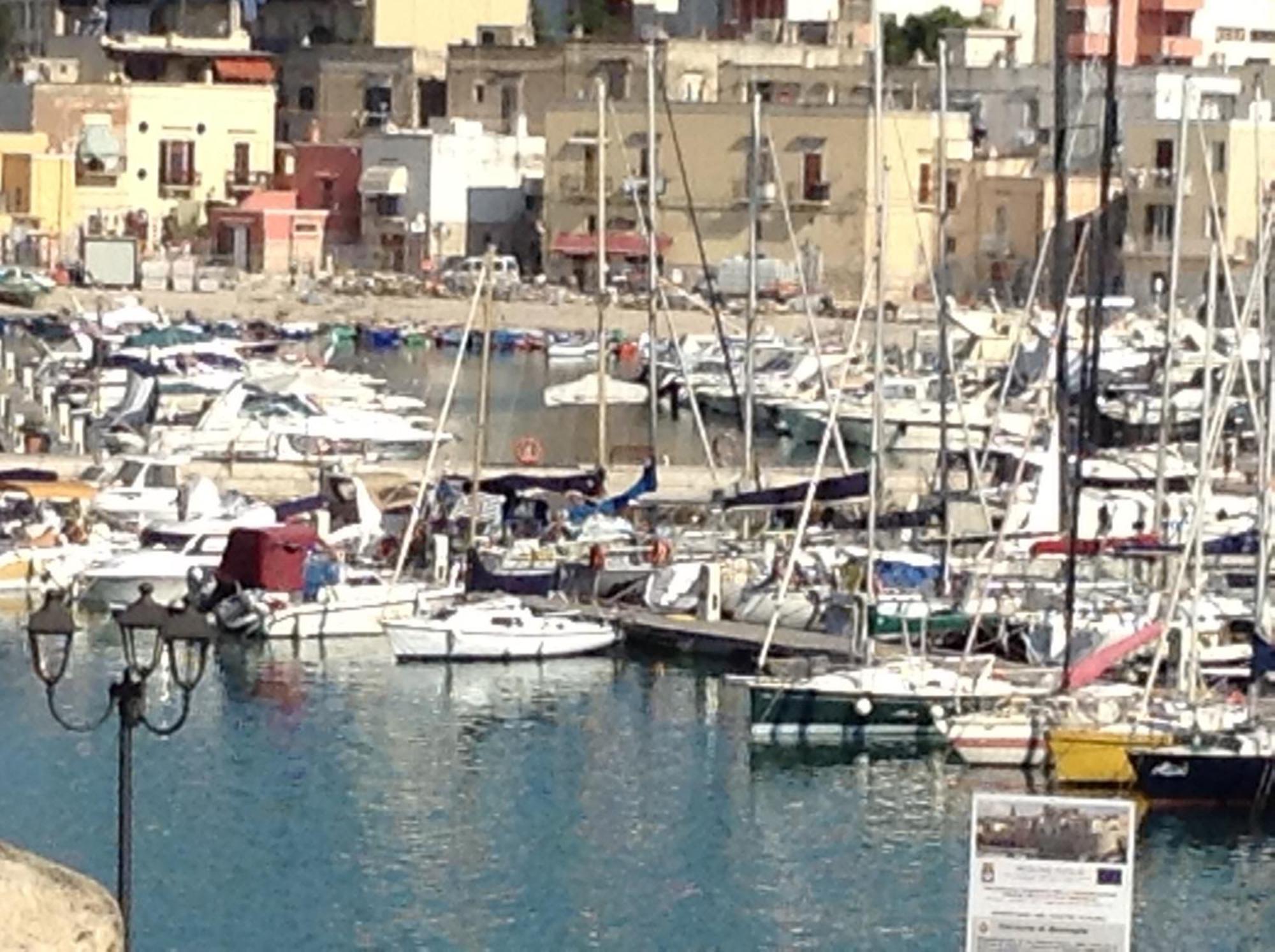 B&B Al Porto Bisceglie Eksteriør bilde